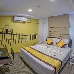 Holiday Season Motel