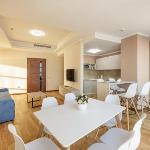 Golden Bay Premium Apart-hotel