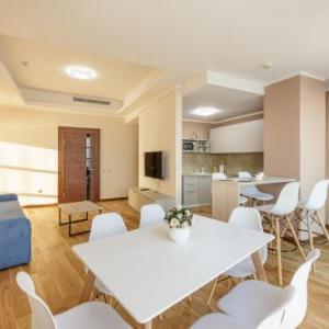 Golden Bay Premium Apart-hotel