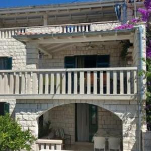 Apartments by the sea Bol Brac - 13121