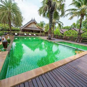 Baan Baitan Resort