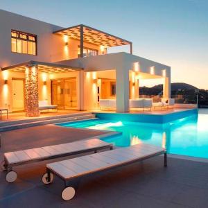 New Luxury Beach front Villa large private pool & amazing sea view