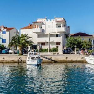 Apartments by the sea Rogoznica - 12995