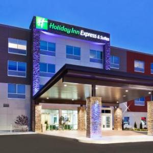 Holiday Inn Express & Suites - Cartersville