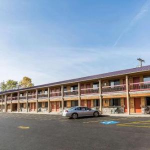 Econo Lodge Inn & Suites Kalispell - Glacier National Park Gateway