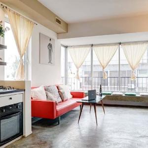 Stylish designed apt. at Rothschild Blvd