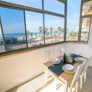 Luxury 2BR Apt on the Beach