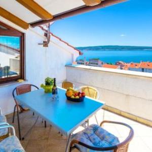 Two-Bedroom Apartment in Crikvenica V