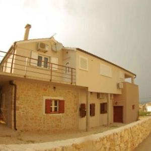 Two-Bedroom Apartment in Razanac III