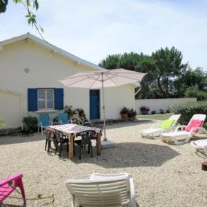 Holiday Home Pontac-Gadet 2 - JDL101