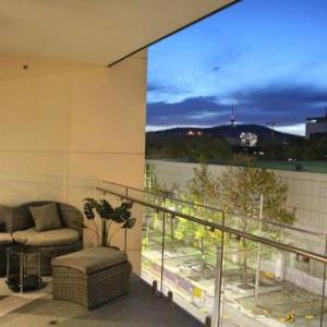 Canberra CBD 1BD - Perfect Location Pool and Spa
