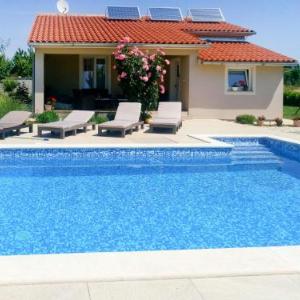 Holiday Home Paula - PUL488