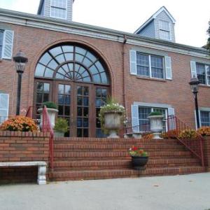 Colts Neck Inn Hotel