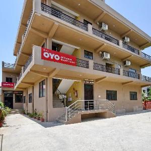 Super Hotel O GMS Road Ballupur Chowk Formerly Maira Residency