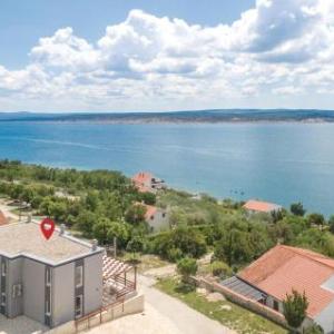 Three-Bedroom Apartment in Maslenica