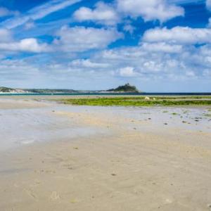 Holiday Home Pebbles- Marazion