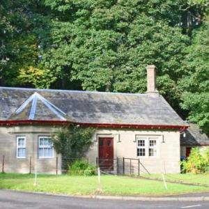 Holiday Home Craigton Cottage