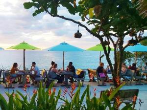 Goodview Kohkood, Trat