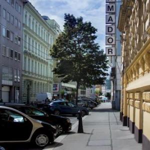 B72 Vienna Hotels - Pension Pharmador