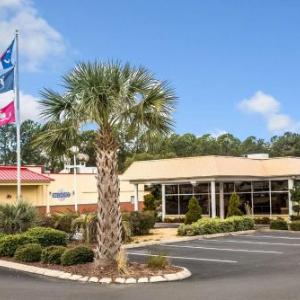 Hotels near Port City Marina Wilmington - Rodeway Inn & Suites Wilmington North