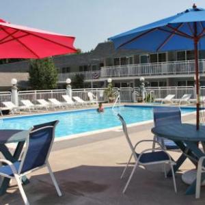 Cape Harbor Motor Inn