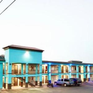 Holiday Lodge - SalemOR