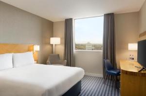 Ramada Hotel And Suites Coventry, Coventry