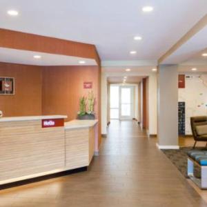 Gallup Community Service Center Hotels - TownePlace Suites by Marriott Gallup