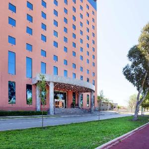 Best Western Plus Nuevo Laredo Inn & Suites