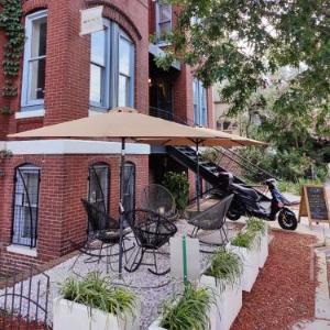 U Street Capsule Hostel