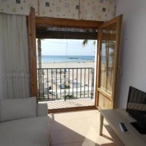 AR1B Acogedor estudio a pie de playa