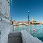 Hotel Monaco & Grand Canal