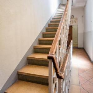 Residenza Due Torri check in presso HOTEL CENTRALE Vicolo Cattani 7