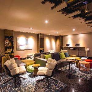 Airline Inn - Kaohsiung Station