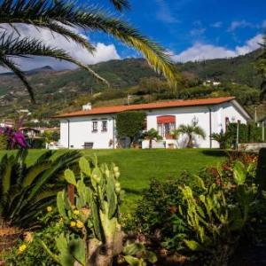 Ripa-Pozzi-Querceta-Ponterosso Villa Sleeps 10 with Pool Air Con and WiFi