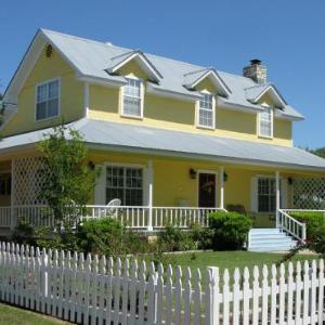 Yellow House B&B