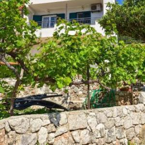 Apartments with parking space Igrane Makarska - 16878