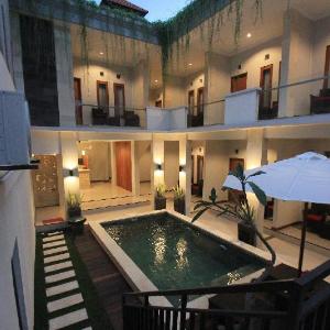 Tom Guest house