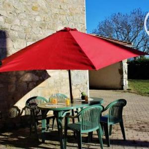 Gîte La Tourette 3 pièces 4 personnes - FR-1-496-74