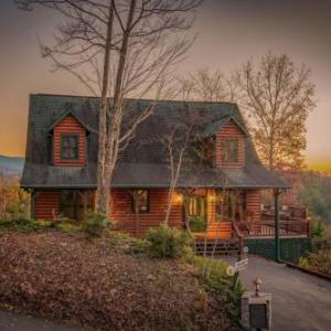 4BR/3BA | Hot Tub | Pool Table | Views | Pets ok