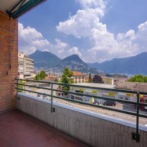 Santiago Home with Lake-View Balconies - Happy Rentals