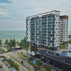 D'Wharf Hotel & Serviced Residence