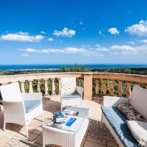 Campo Calabro Villa Sleeps 8 Air Con WiFi