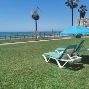Dona Lola Sandra - Frontline beach house with full sea views within a short drive to Marbella - Costa del sol CS108