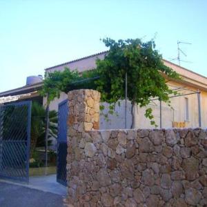 House with 2 bedrooms in Custonaci with furnished terrace and WiFi 40 m from the beach