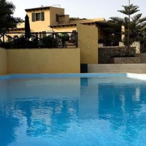 Licata Villa Sleeps 8 Pool Air Con WiFi