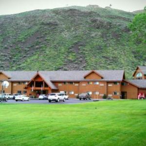 Yellowstone Village Inn and Suites