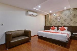 OYO 22861 Hotel Samanvi International, Chikmagalur