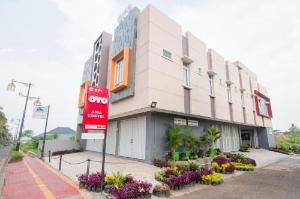 OYO 871 Aira Costel, Sukabumi