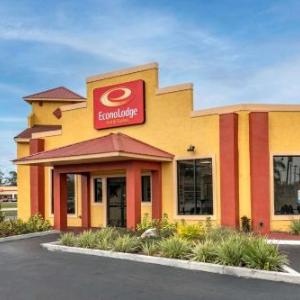 Econo Lodge Inn & Suites Maingate Central